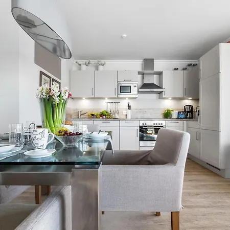 Apartment Spinnaker *